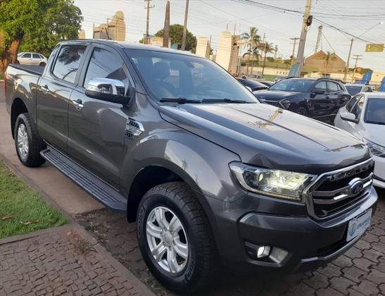 FORD RANGER 3.2 XLT 4X4 CD 20V DIESEL 4P AUTOMÁTICO